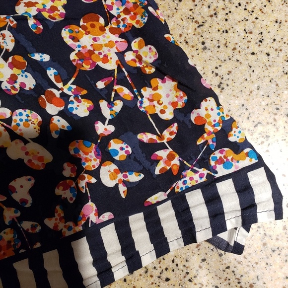 Vera Bradley NWT SZ L tank top - Picture 3 of 3